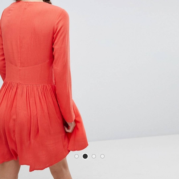 Dress - Picture 2 of 8